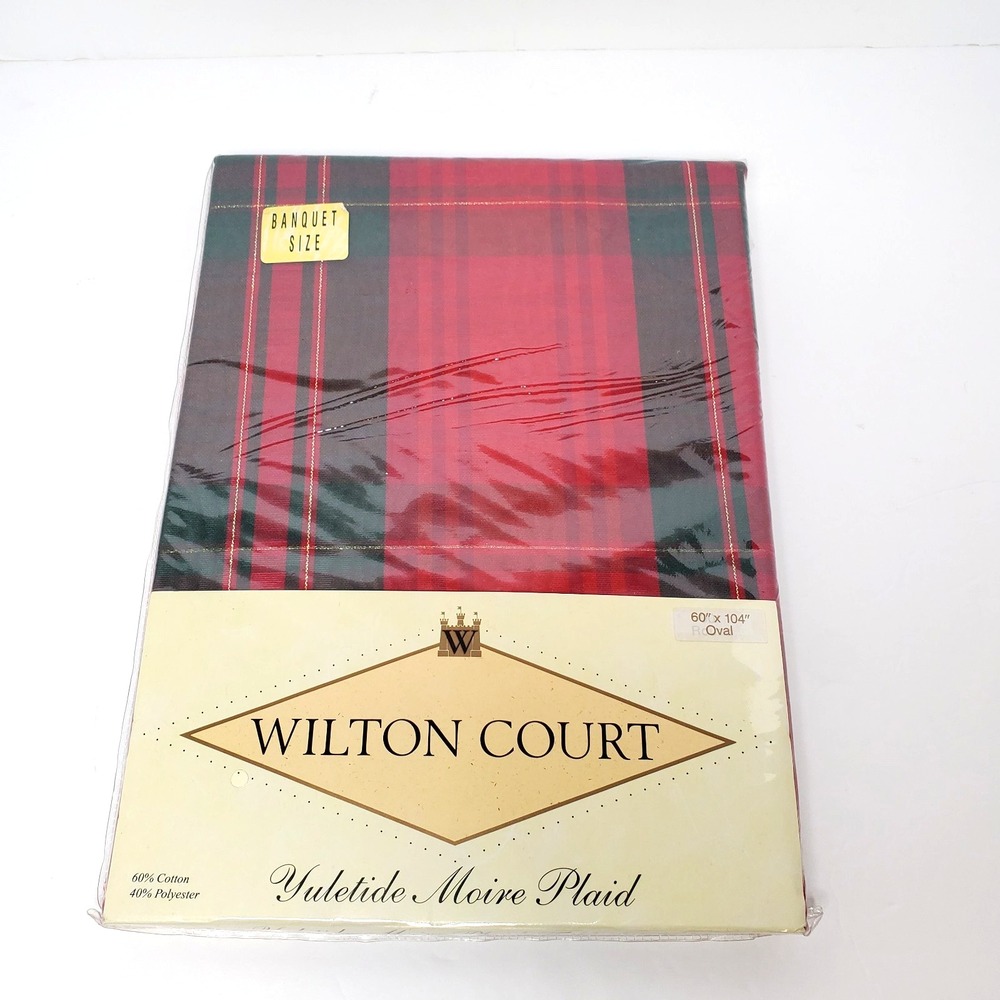 Vtg Wilton Court Plaid Tablecloth 60" x 104" Oval Christmas Yuletide Moire Plaid